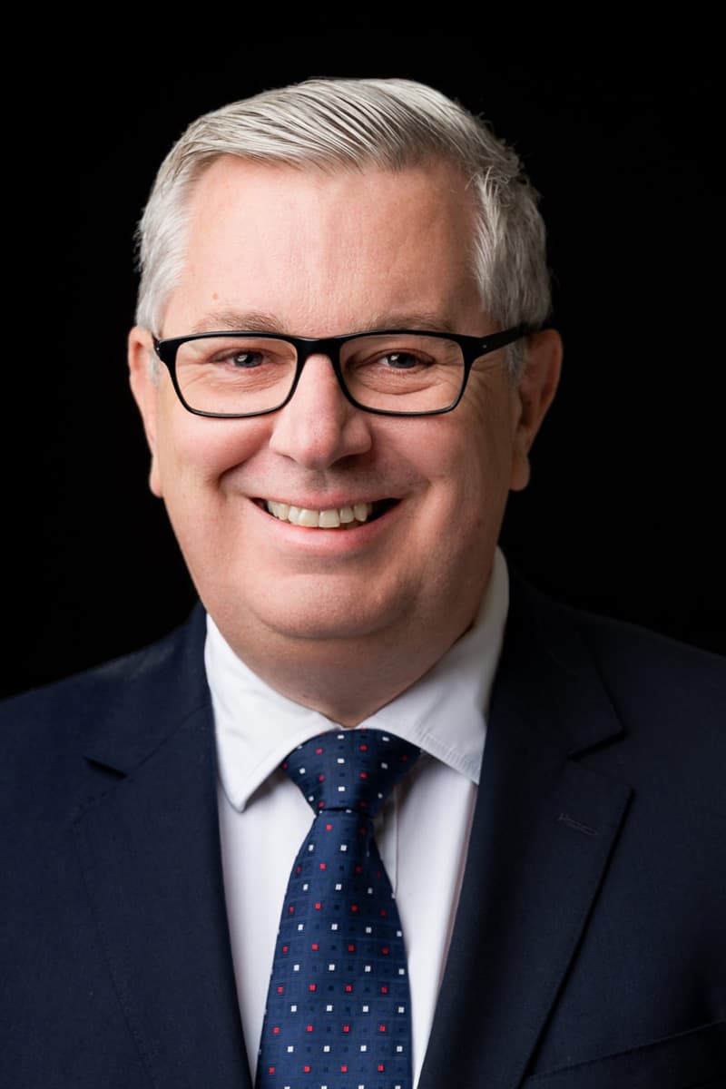 Warren Mead
